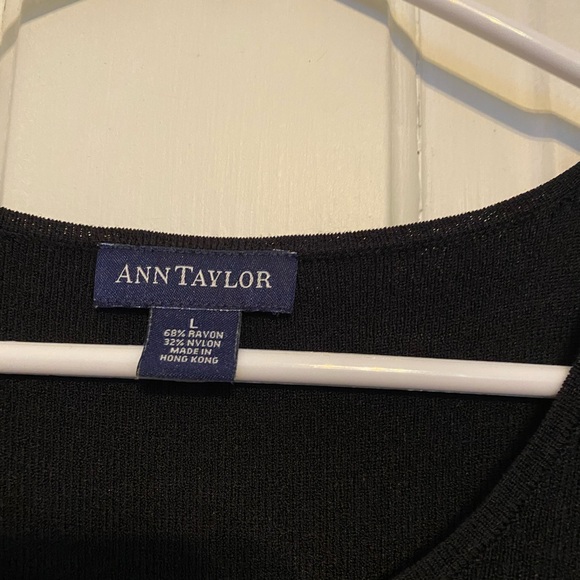 Ann Taylor Black Sleeveless Rayon top - Picture 3 of 4